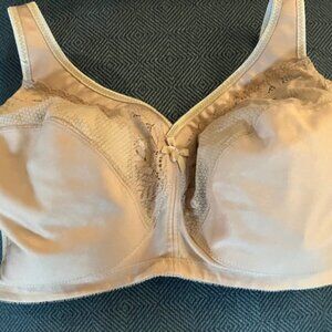 Glamorise MagicLift Minimizer Bra